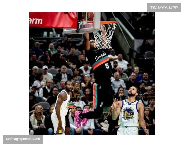 约翰逊砍25分率马刺取胜,外线无解发挥成球队头号功臣